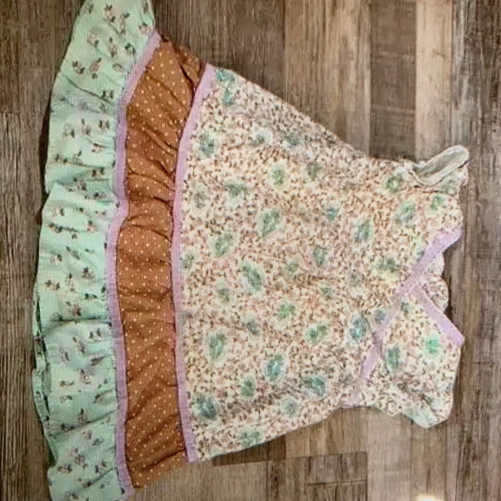 Sleeveless v-neck genuine blouse